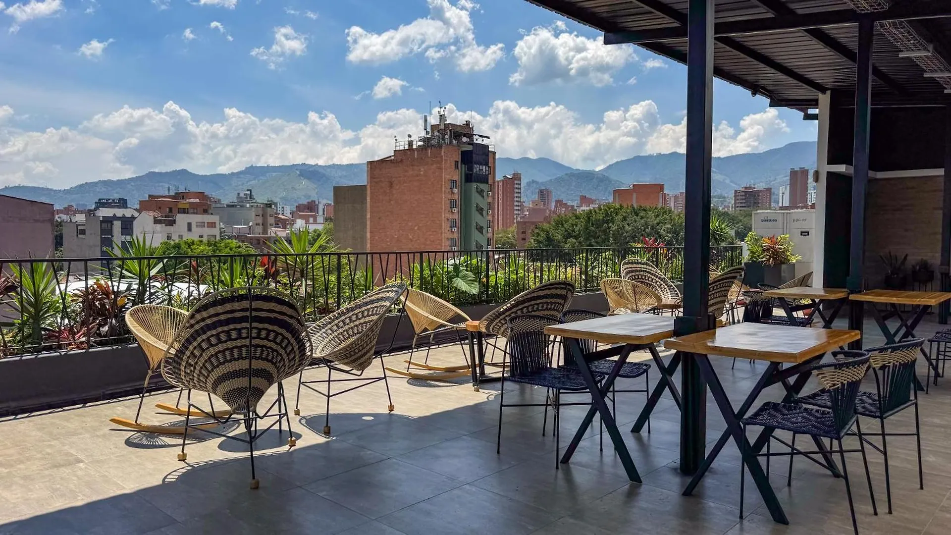 Zoho Livin Apartments 70 Medellín